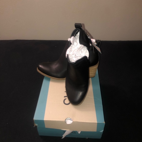 Tom’s Black Leather Ankle Boots - Picture 4 of 10